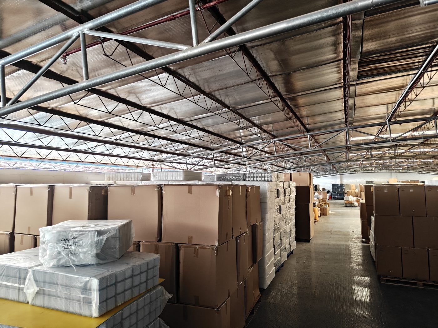 Packed plastic packaging inventory in Hengtong factory